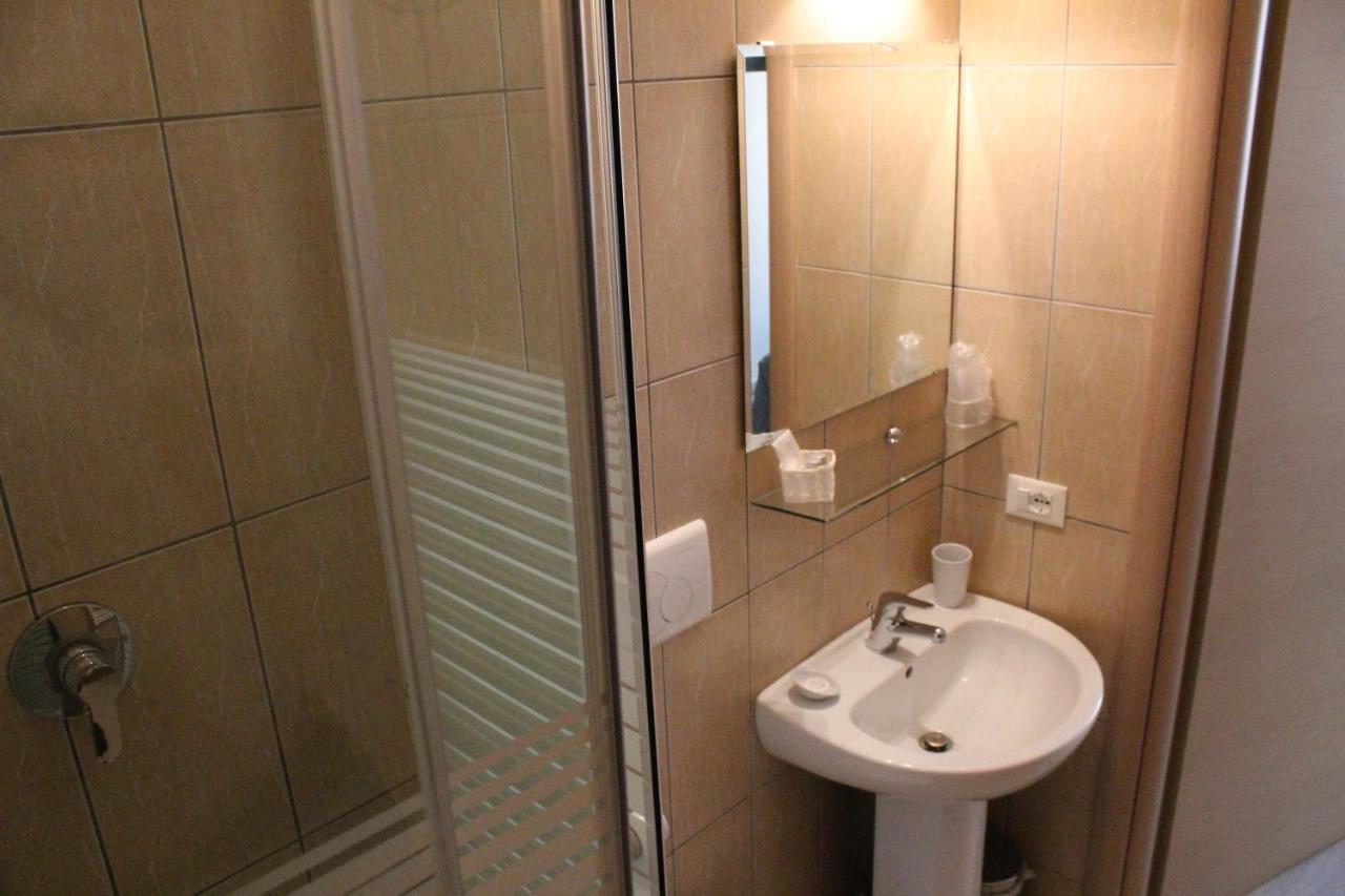 Home 57 Relais โรม ภายนอก รูปภาพ